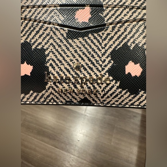 Card holder - Picture 2 of 3